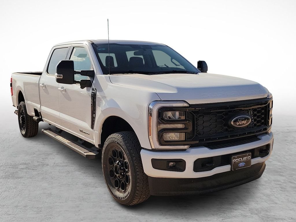 2026 Ford Super Duty F-350 Lariat