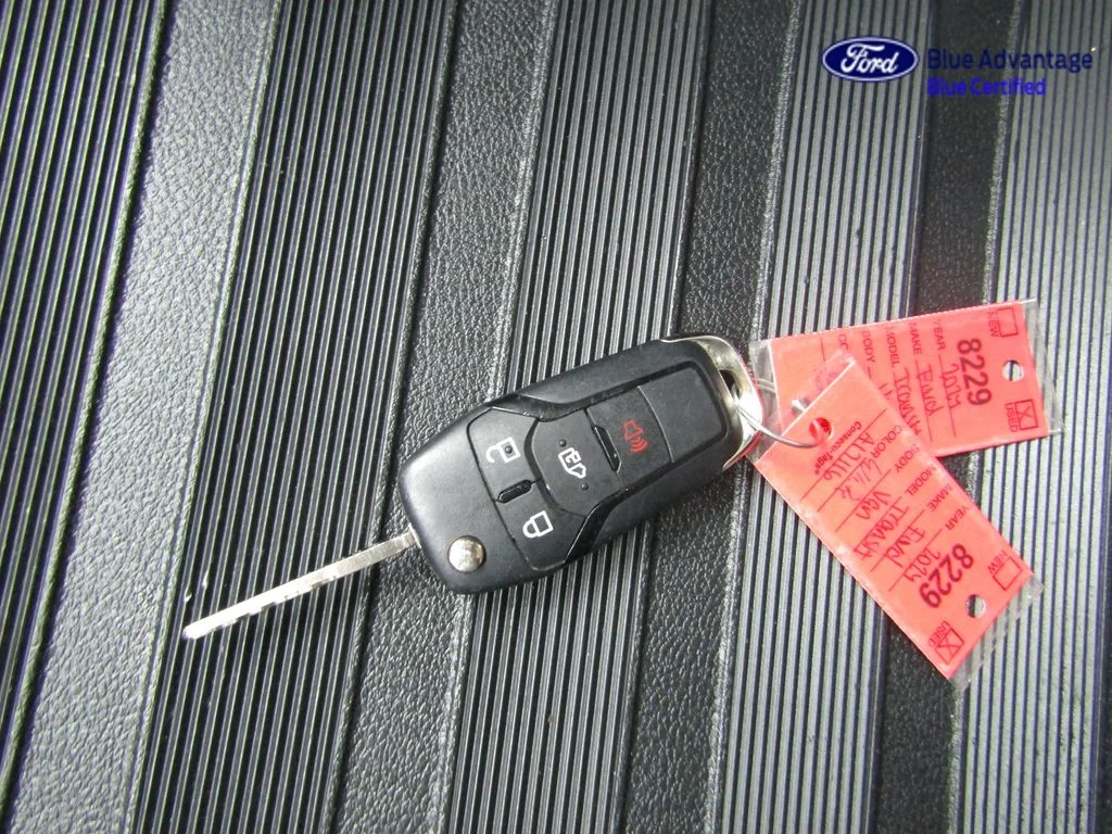 Certified Used 2024 Oxford White Ford XLT image 41