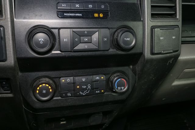 Used 2022 Black Ford XL image 19