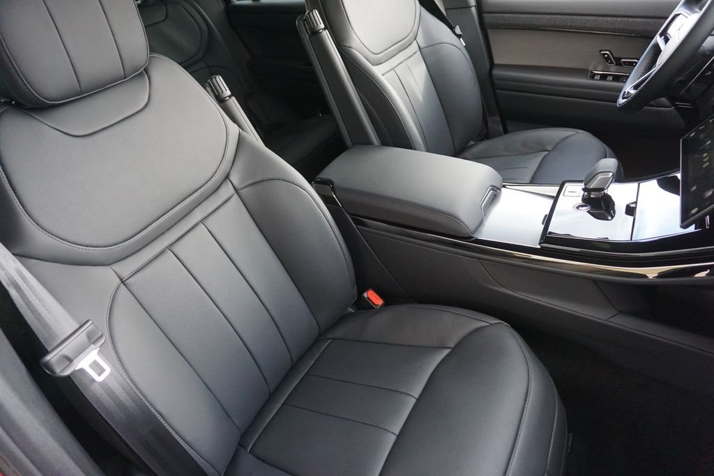 New 2025 Firenze Red Land Rover Dynamic SE image 24