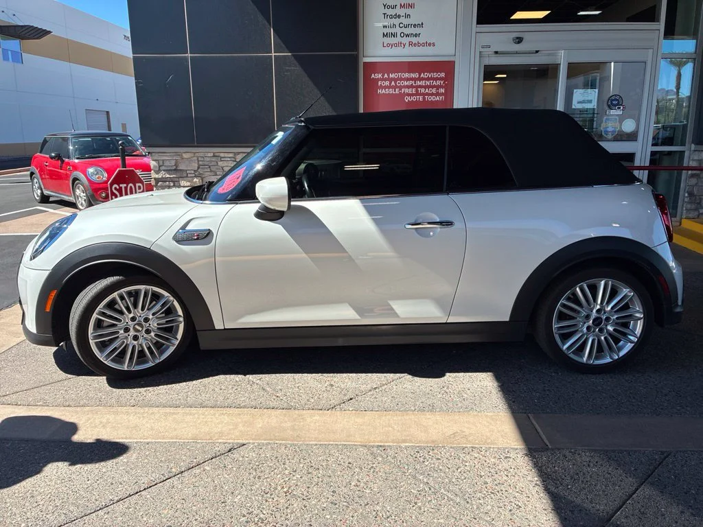 Used 2024 White MINI  image 5