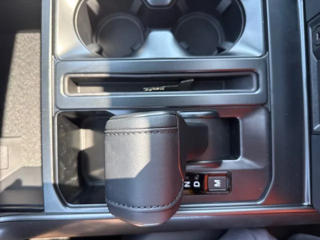 New 2026 Oxford White Ford Lariat® image 23