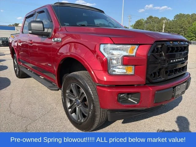 Used 2017 Red Ford XLT image 16