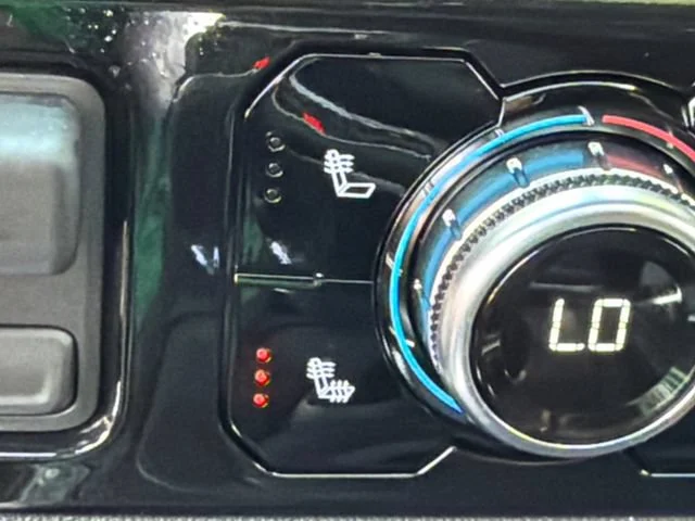 Used 2026 Summit White GMC Elevation image 30
