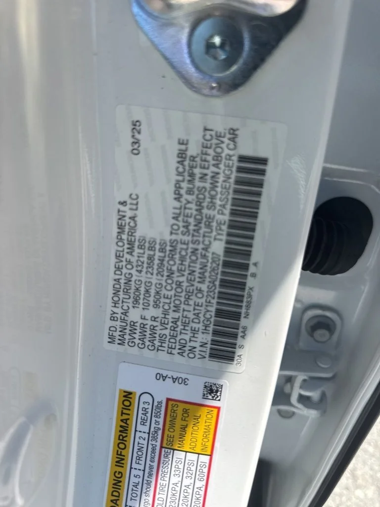 Used 2025 White Honda LX image 28