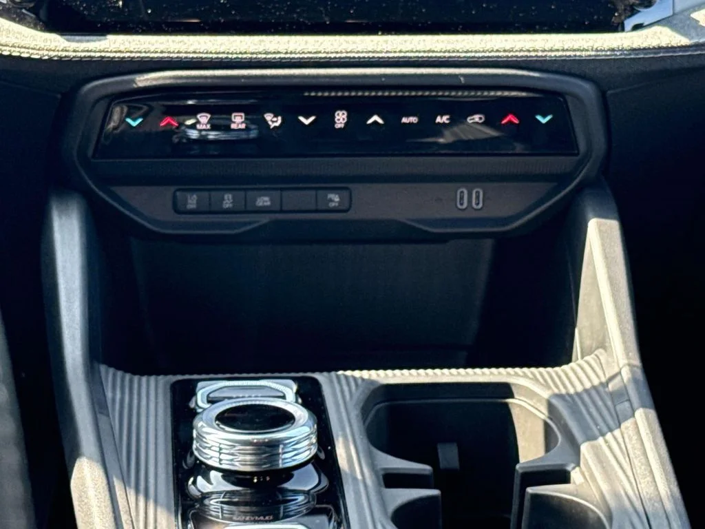 New 2026 Black Jeep Laredo image 18