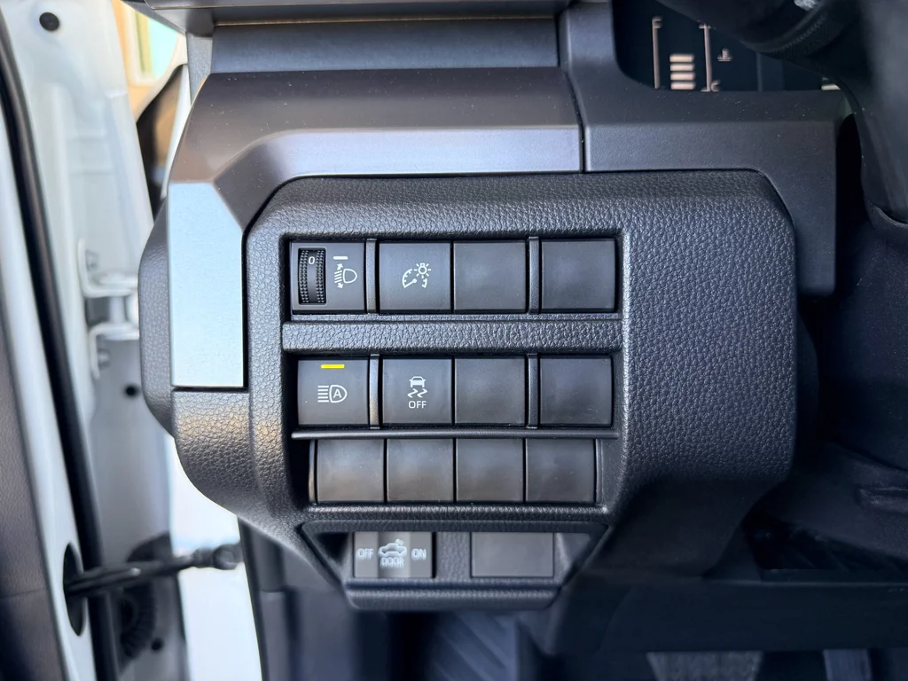 Used 2025 Ice Cap Toyota SR5 image 16