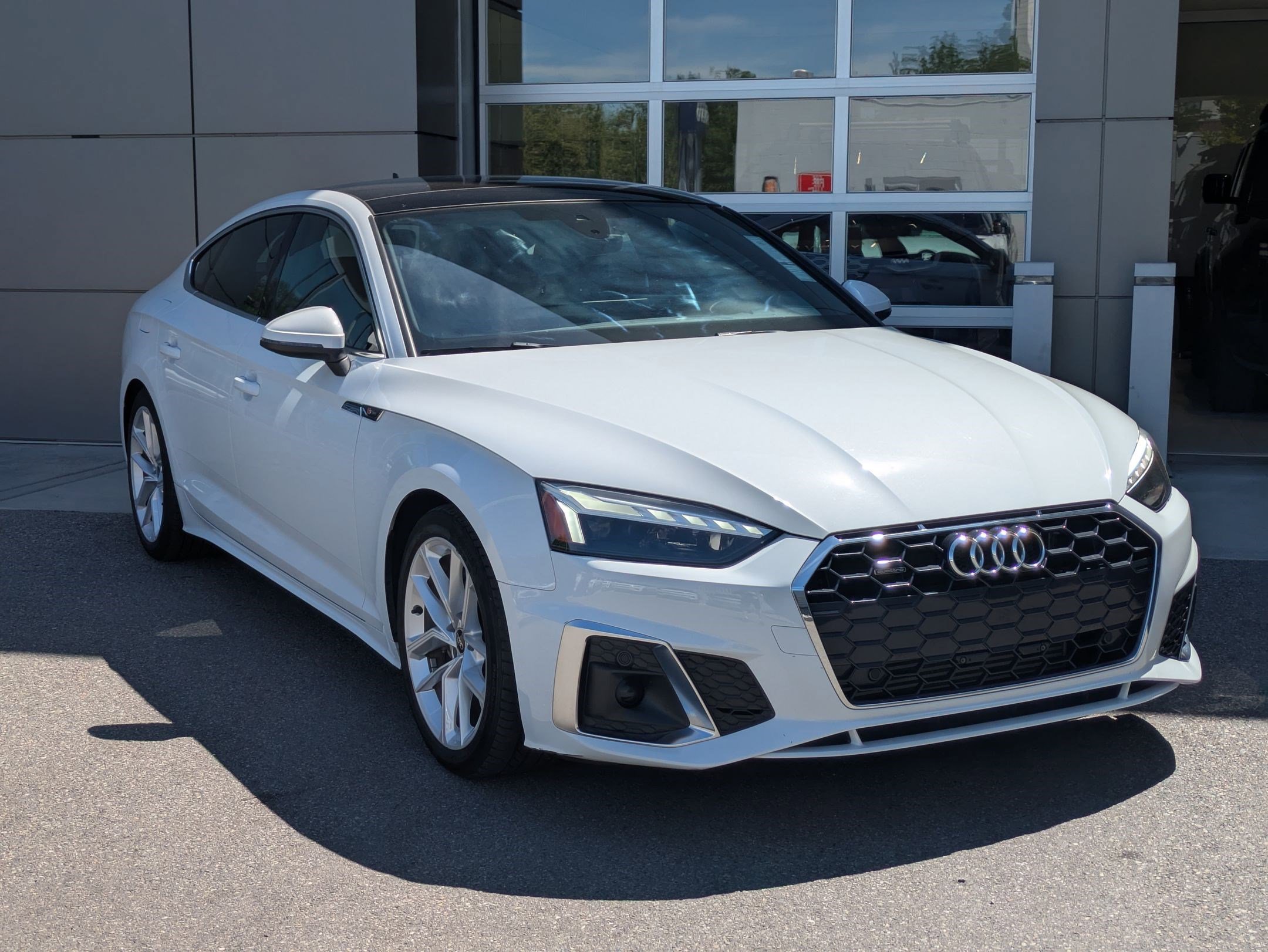 Used 2023 Glacier White Metallic Audi S line Premium image 3