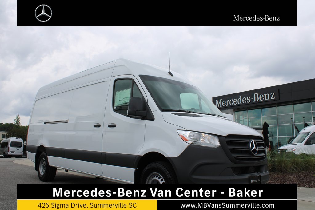 New 2024 Mercedes-Benz Sprinter 3500 Cargo 170 WB 3D Cargo Van in