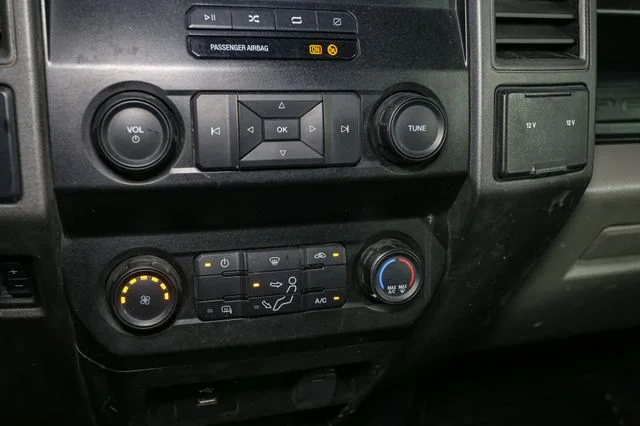 Used 2022 Black Ford XL image 19