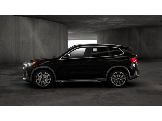 New 2027 Jet Black BMW xDrive28i image 4