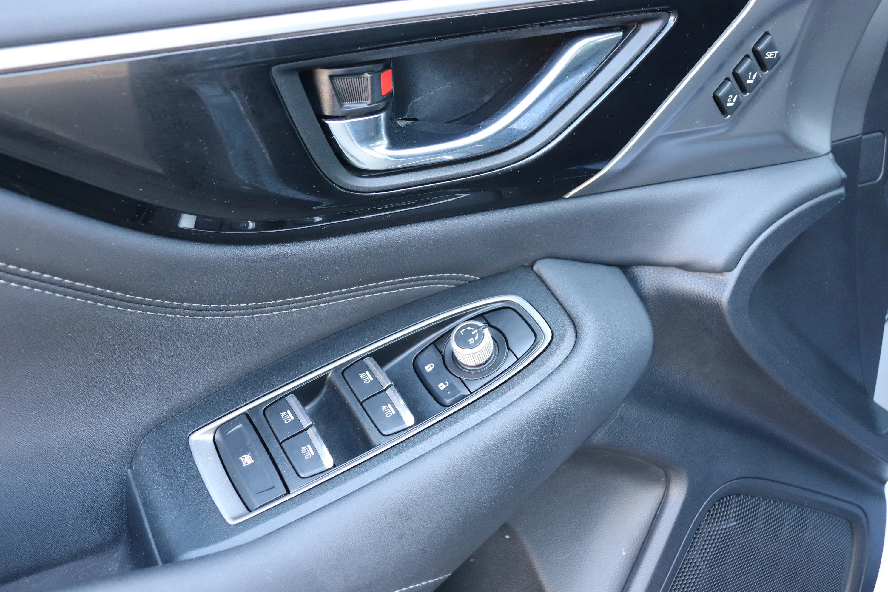 Used 2022 Silver Subaru Limited XT image 8