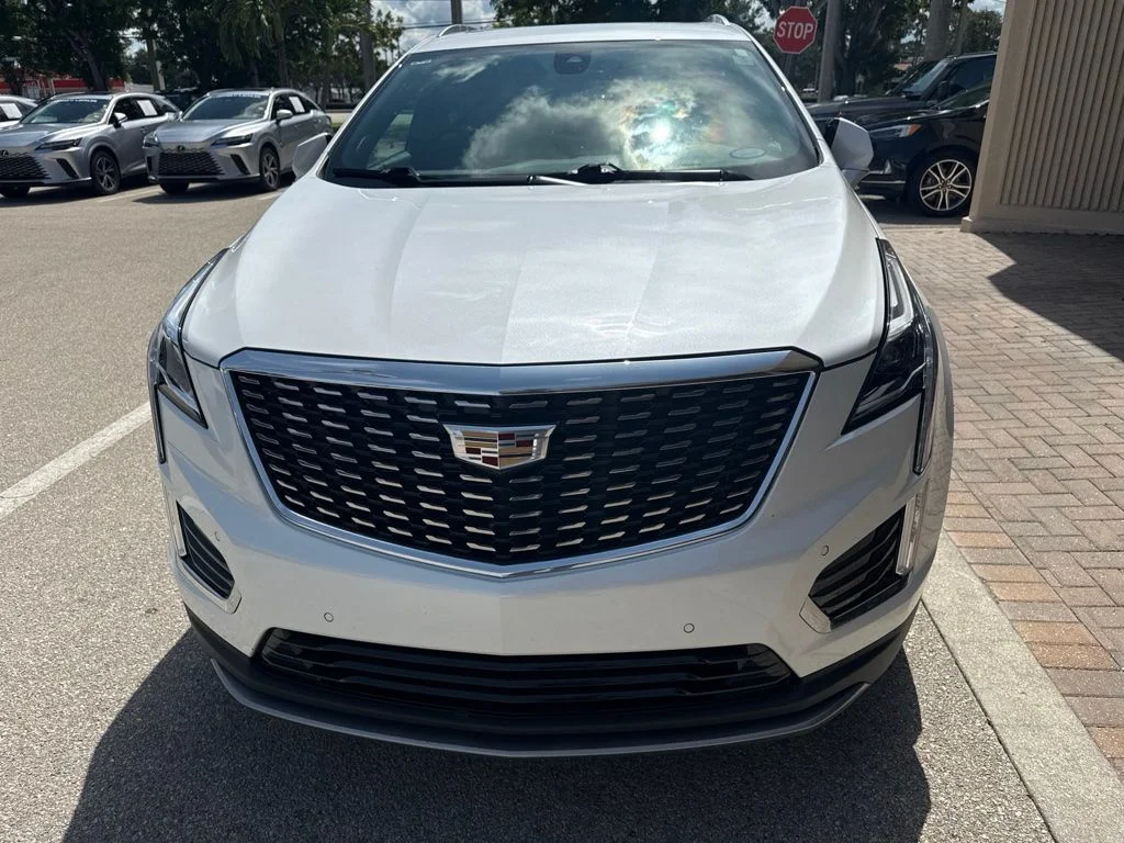 Used 2023 White Cadillac Premium Luxury image 21