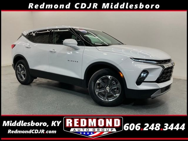 Used 2025 White Chevrolet LT image 1