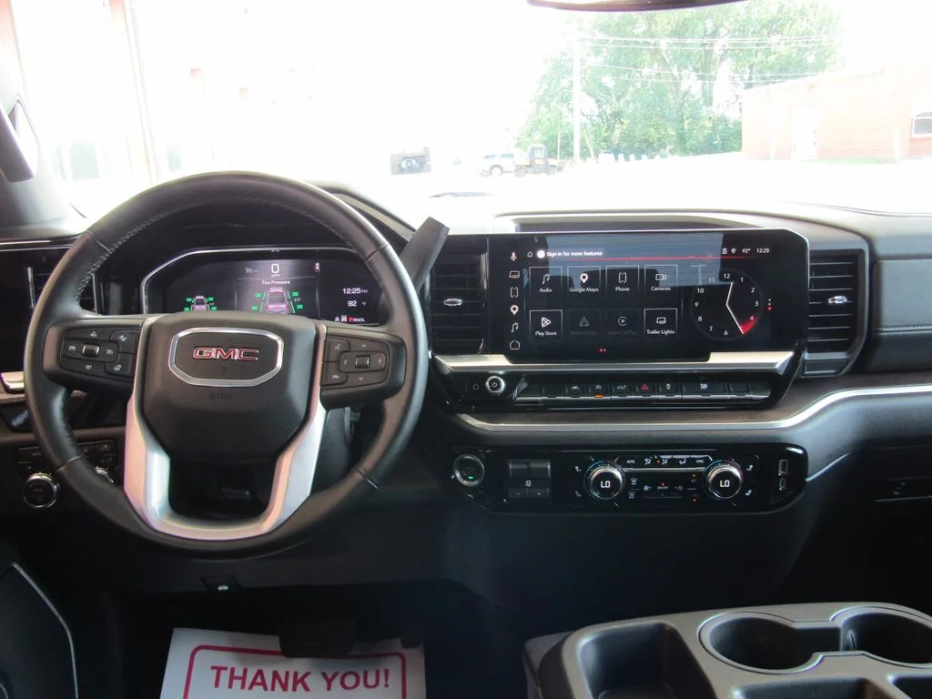 Used 2025 Silver GMC SLT image 5