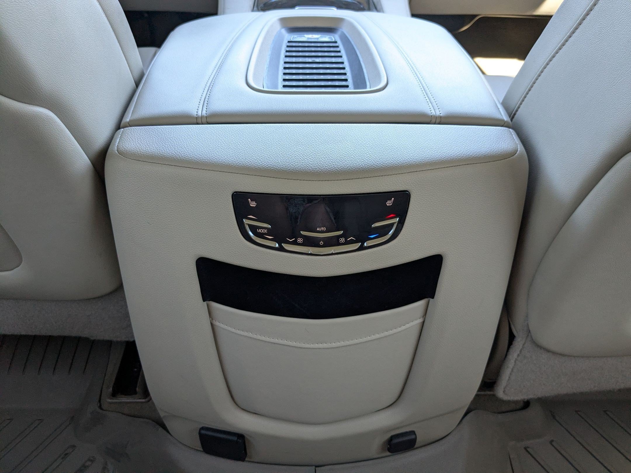 2020 Cadillac Escalade ESV Luxury - Photo 27