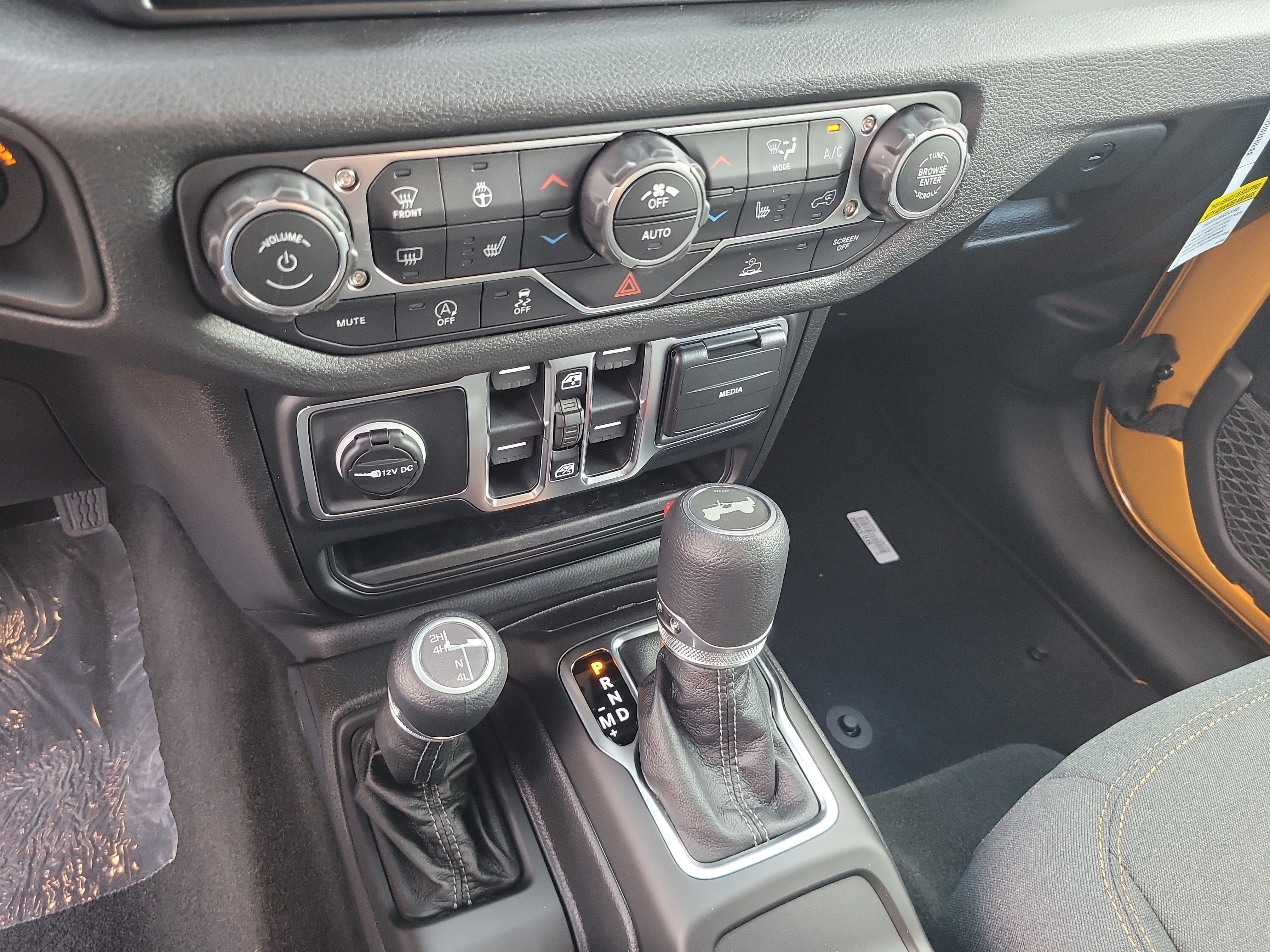 New 2026 Goldilocks Jeep Sport S image 18
