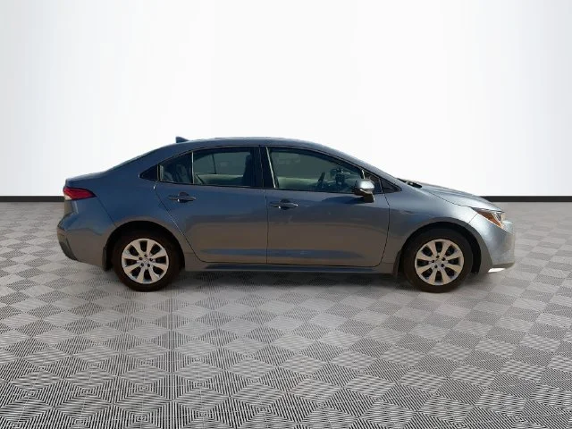 Used 2026  Toyota LE image 10