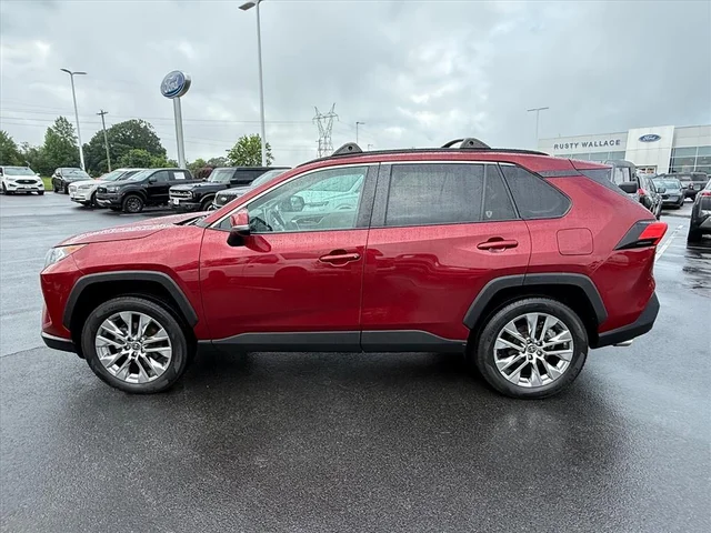2021 Toyota RAV4 XLE Premium