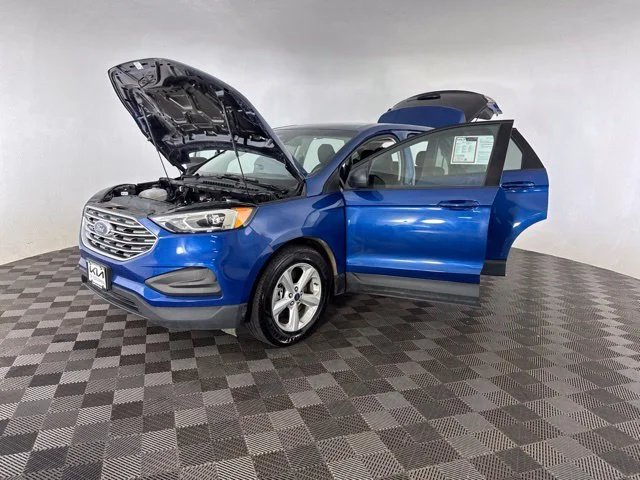 Used 2020 Blue Ford SE image 15