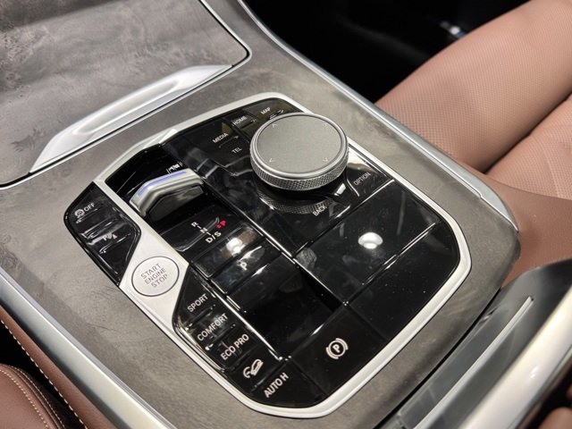 Used 2026 Brooklyn Grey Metallic BMW xDrive40i image 10