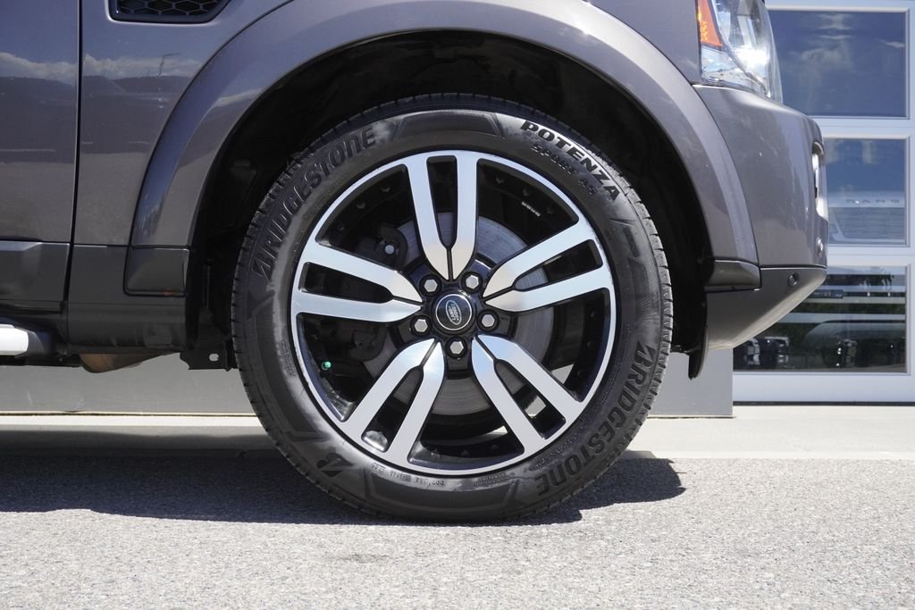 Used 2016 Gray Land Rover HSE image 35