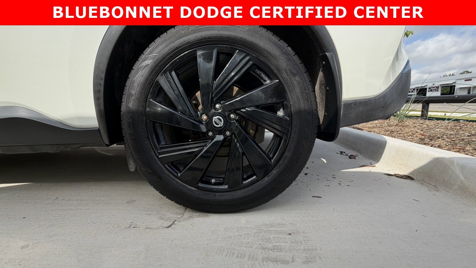 Certified Used 2017 Pearl White Nissan Platinum image 20