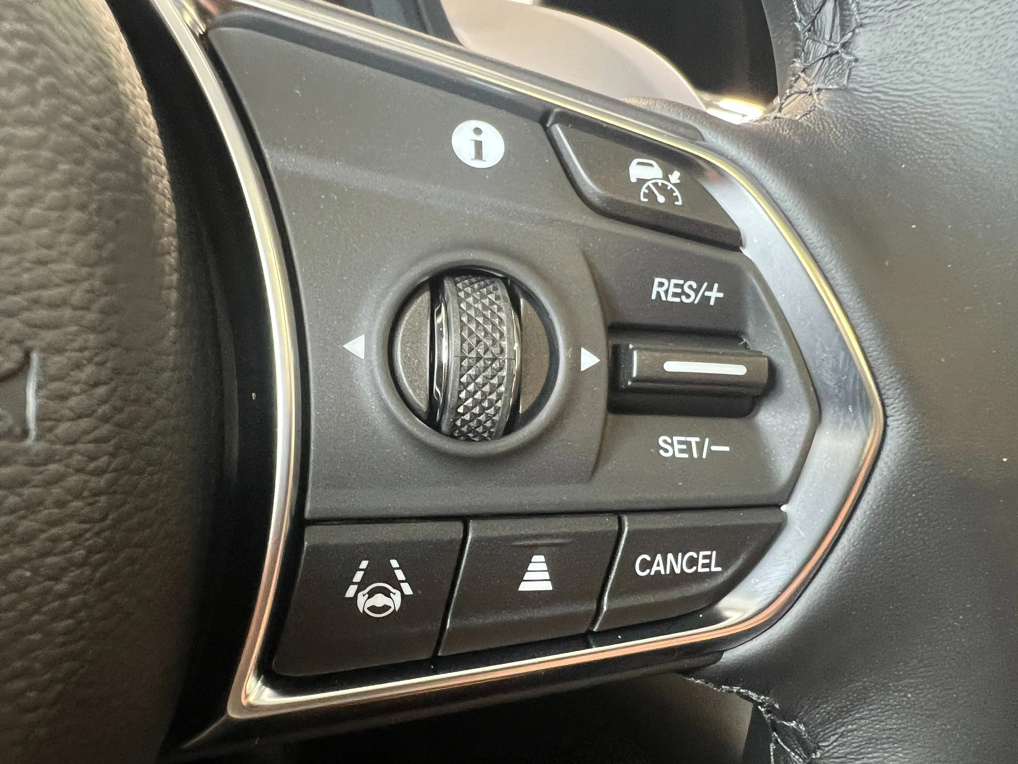New 2026 Majestic Black Pearl Acura w/Technology Package image 21