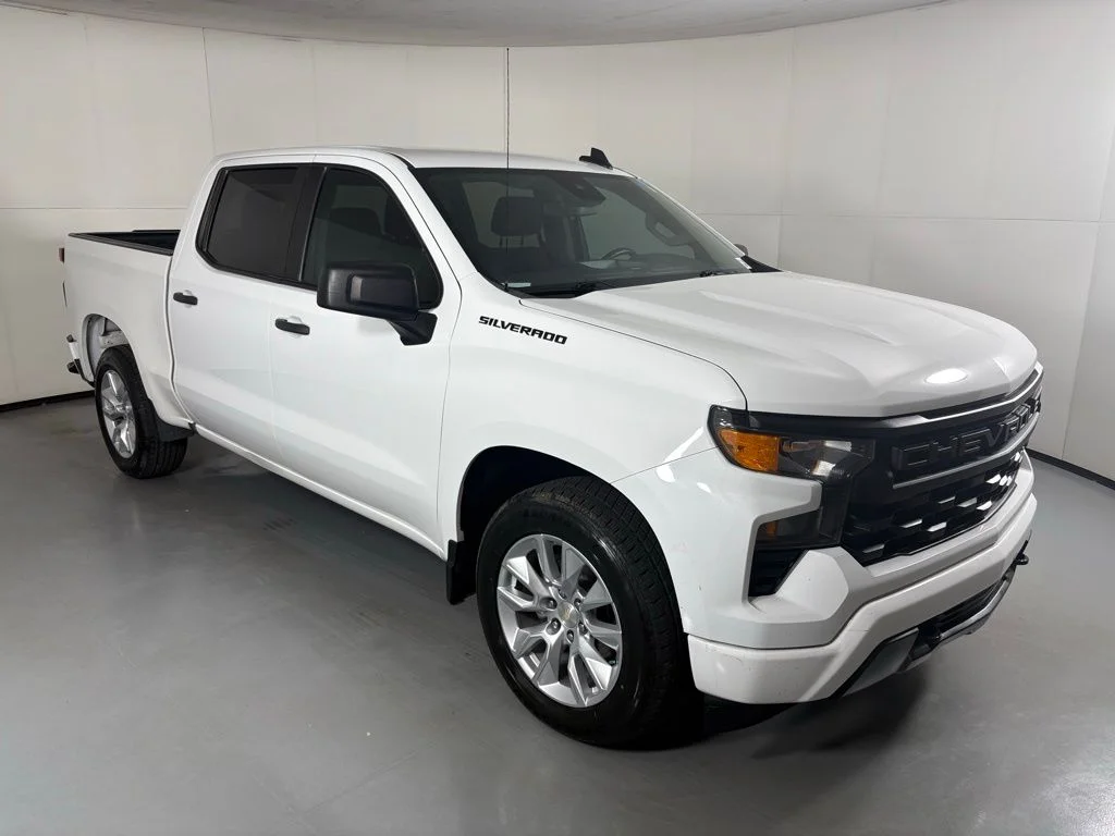 Used 2023 White Chevrolet Custom image 2