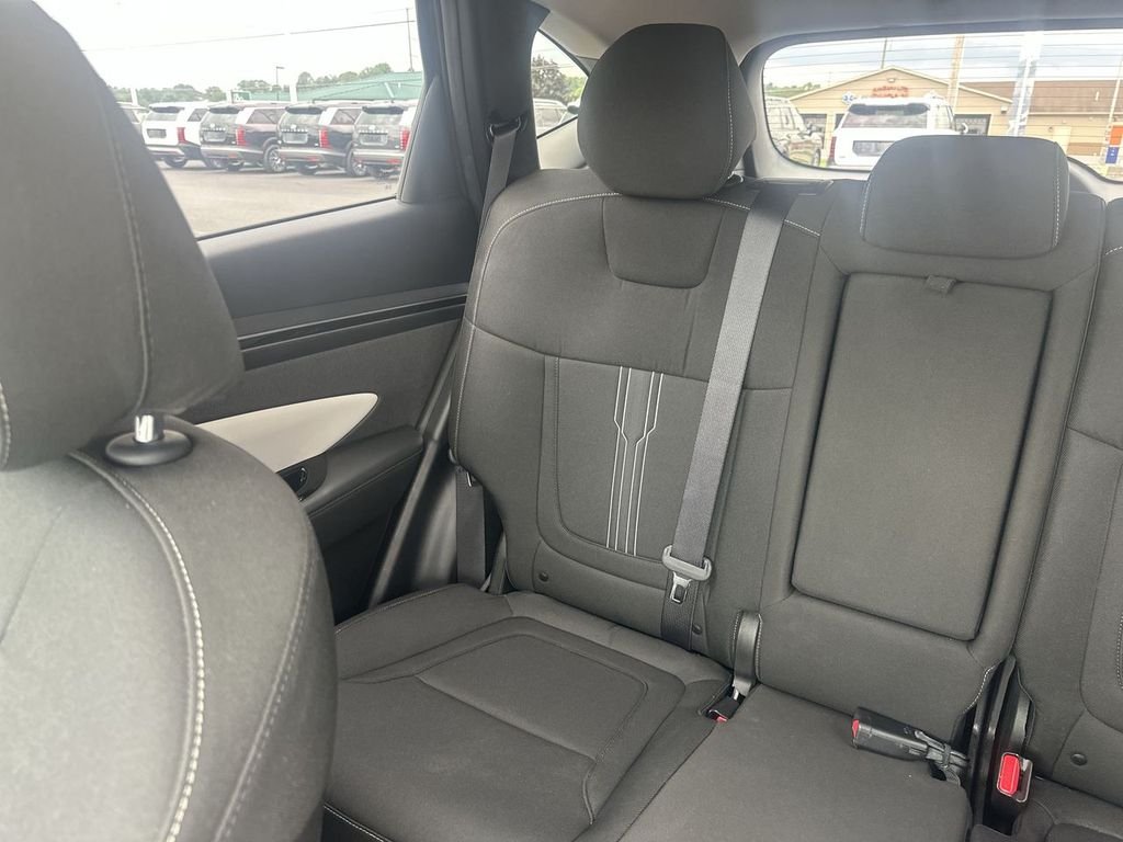 Used 2022 Gray Hyundai SEL image 12