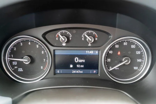Used 2024 White Buick Essence image 27