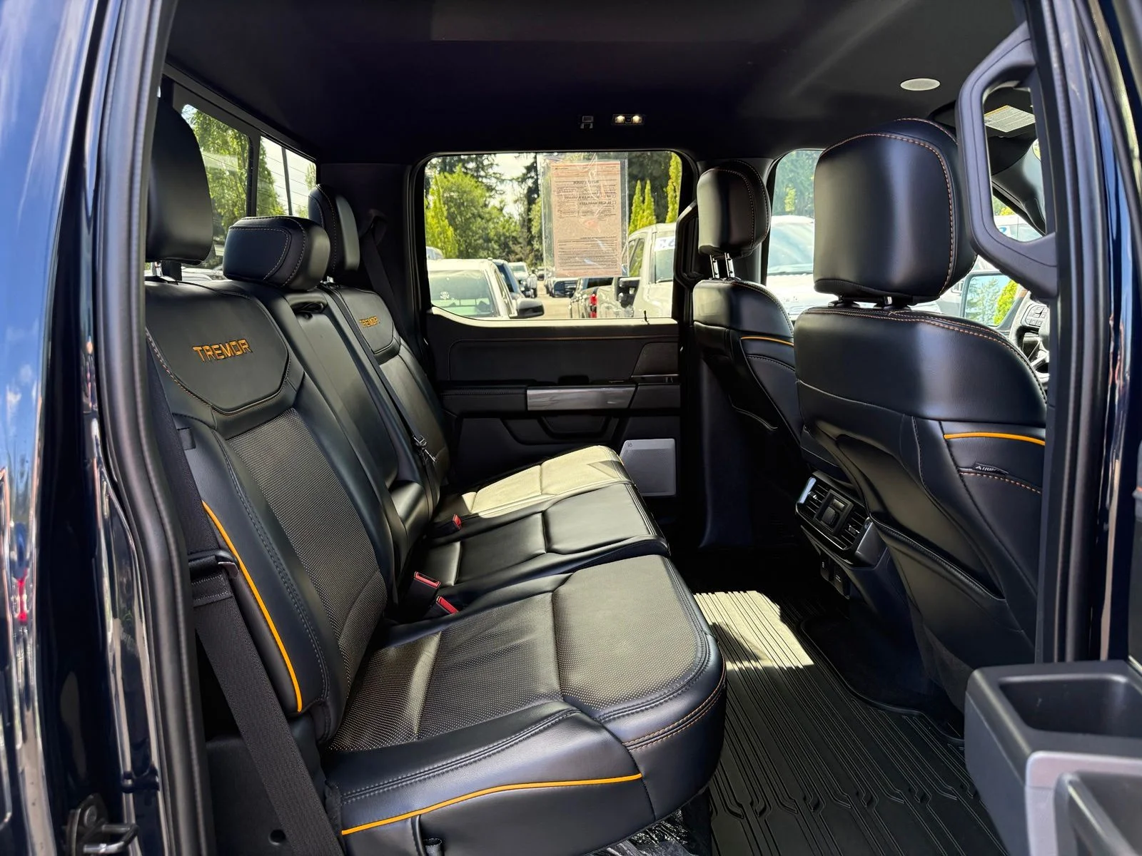 Used 2022 Blue Ford Tremor image 19