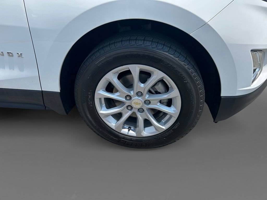 Used 2021 SUMMIT WHITE Chevrolet LS image 16