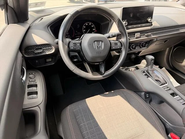 Used 2025  Honda Sport image 7