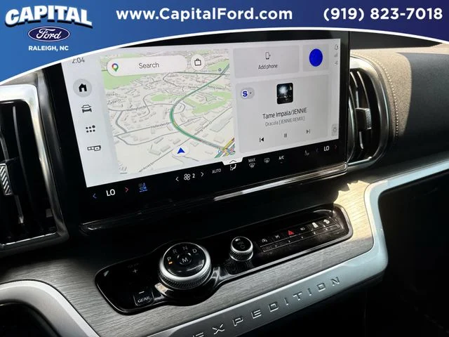 Used 2025 Gray Ford Platinum image 27