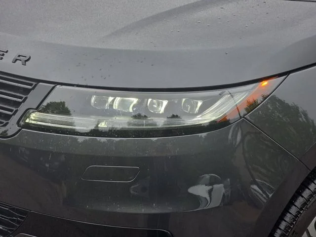 New 2026 Carpathian Grey Land Rover Dynamic SE image 21