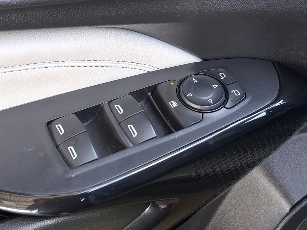 Used 2024 Sterling Gray Metallic Chevrolet LT image 18