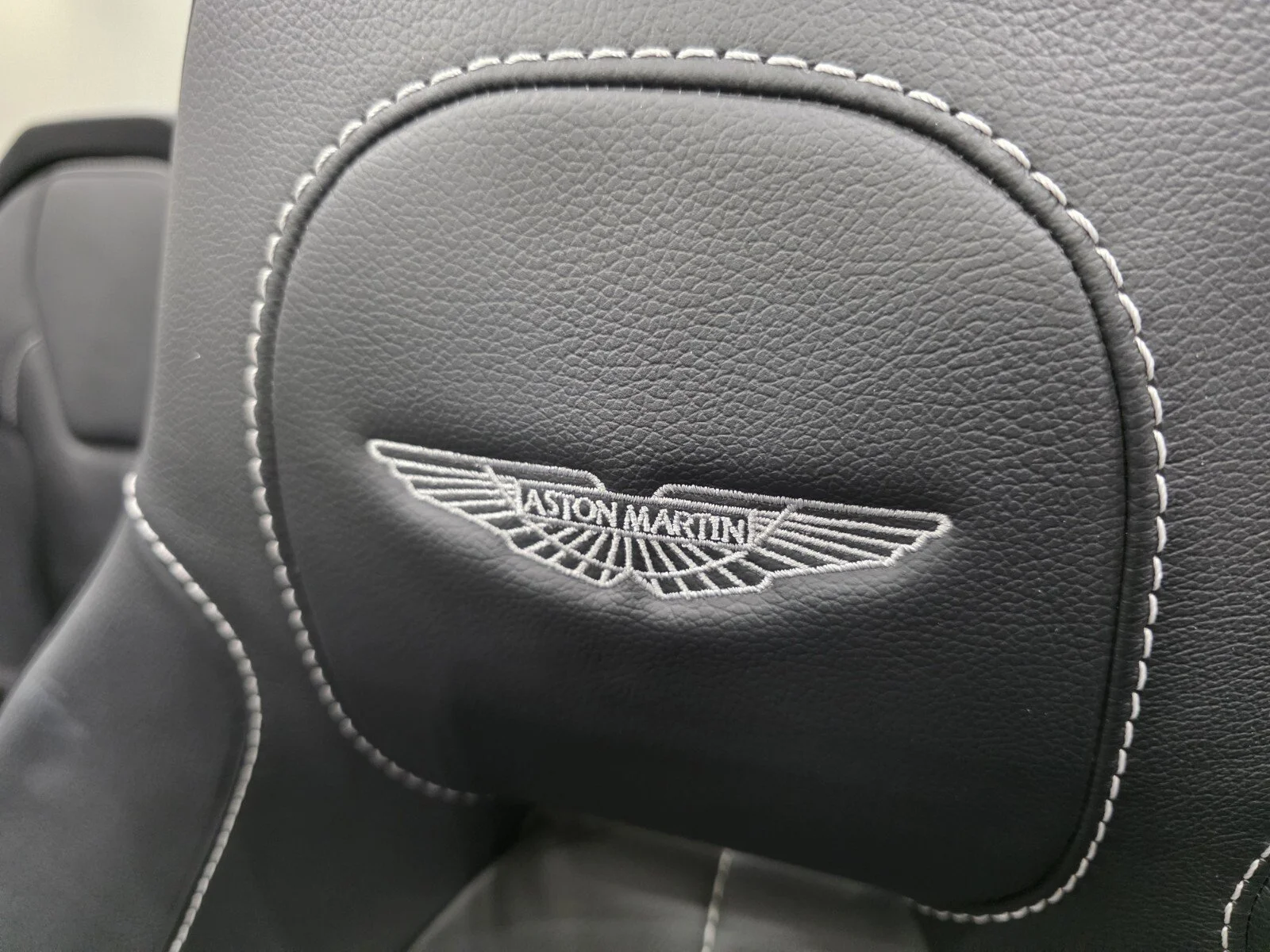 Used 2017 Q Titanium Silver Aston Martin Volante image 5