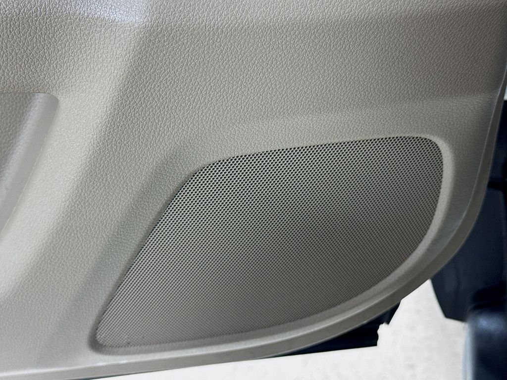 Used 2019 White Diamond Honda RTL-T image 23