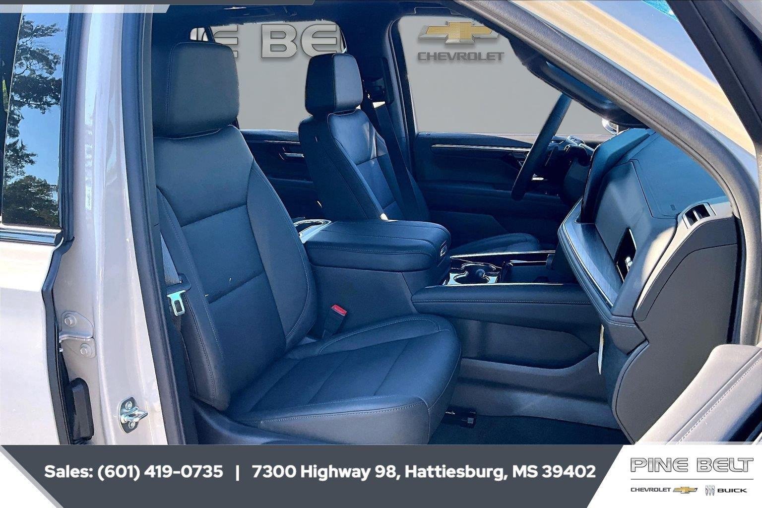 2027 Chevrolet Tahoe Z71 - Photo 6