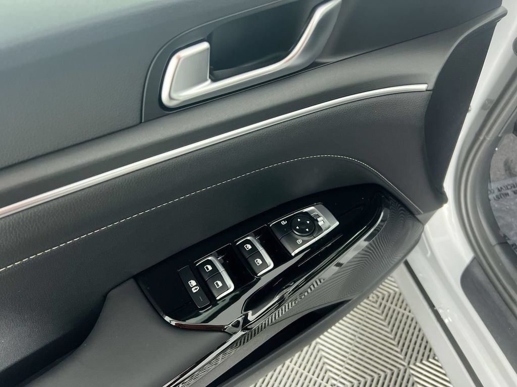 New 2026 Wolf Gray Kia GT-Line AWD image 16