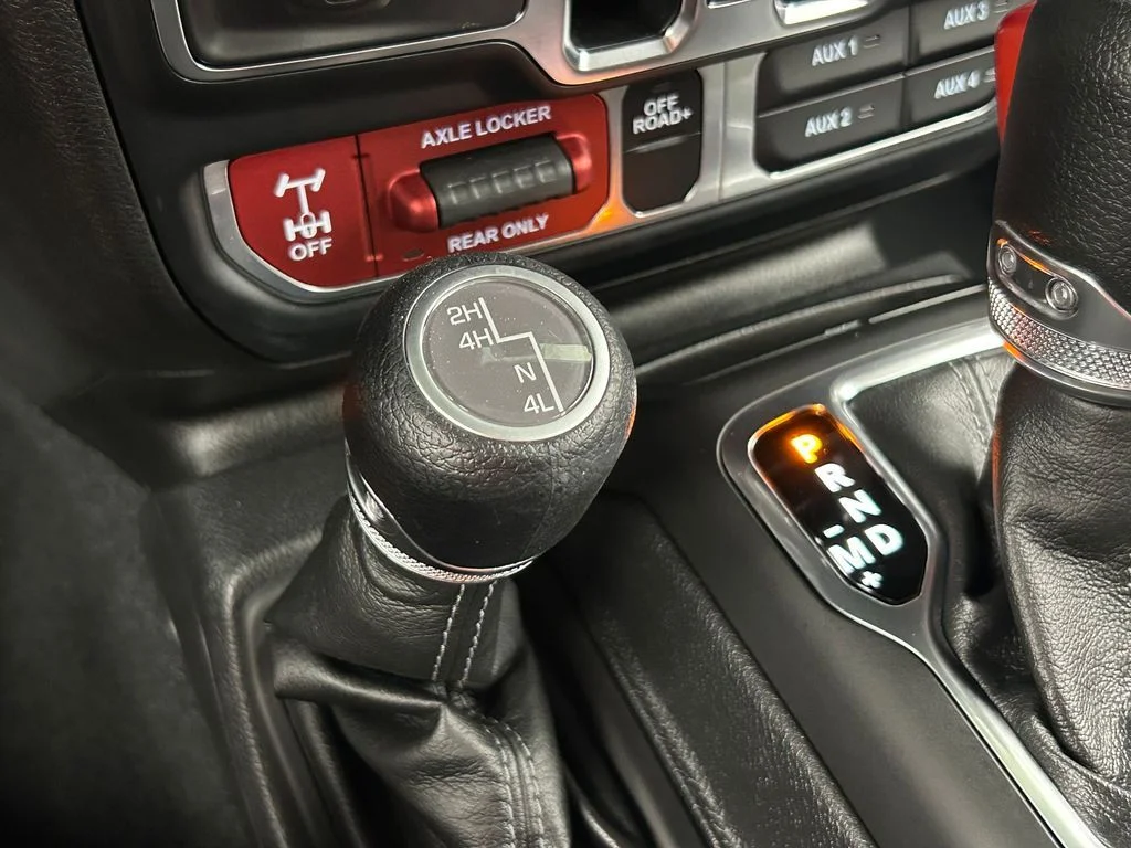 Used 2024 Anvil Clear Coat Jeep Mojave image 32
