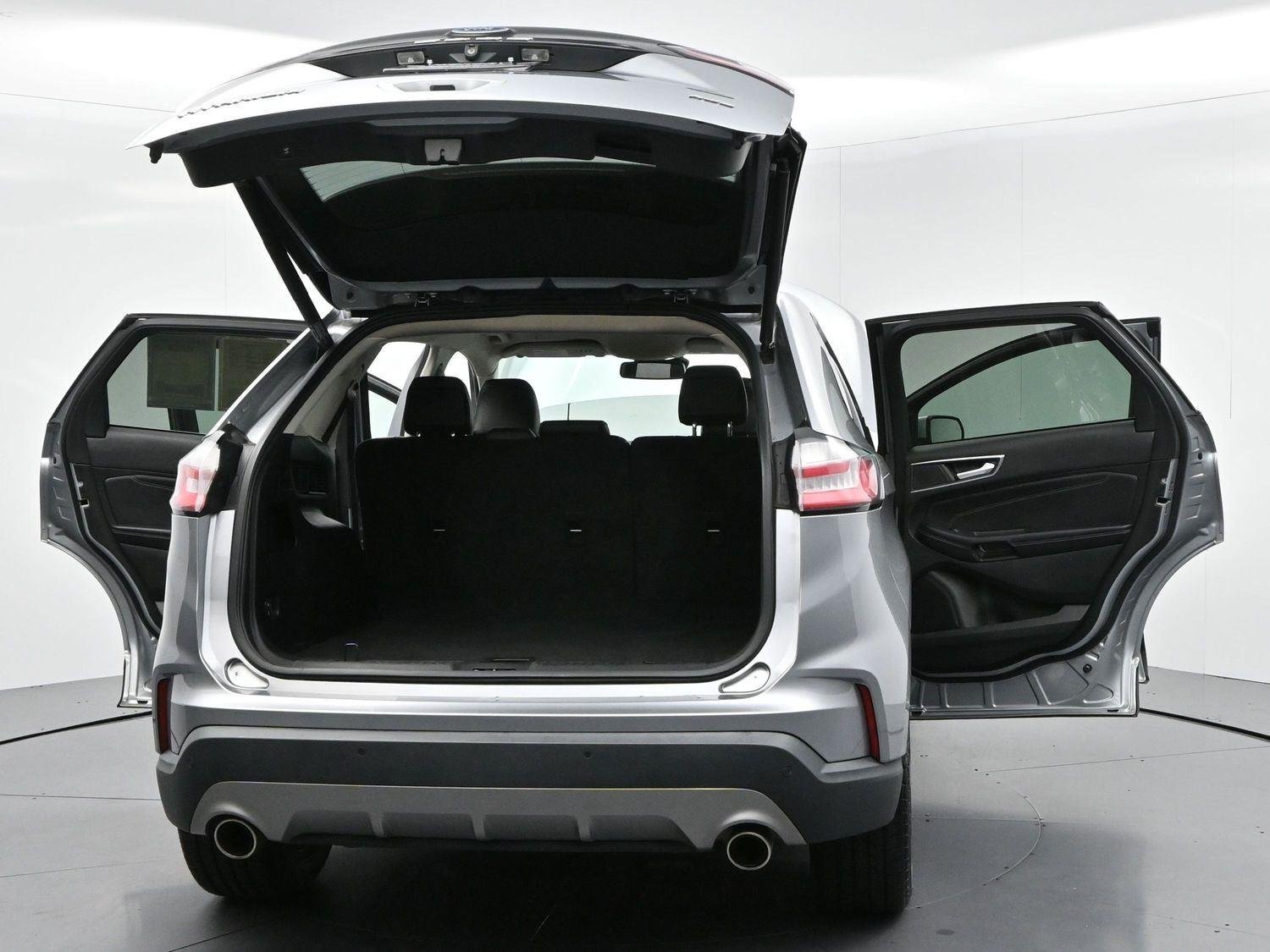 Used 2022 Iconic Silver Ford Titanium image 48