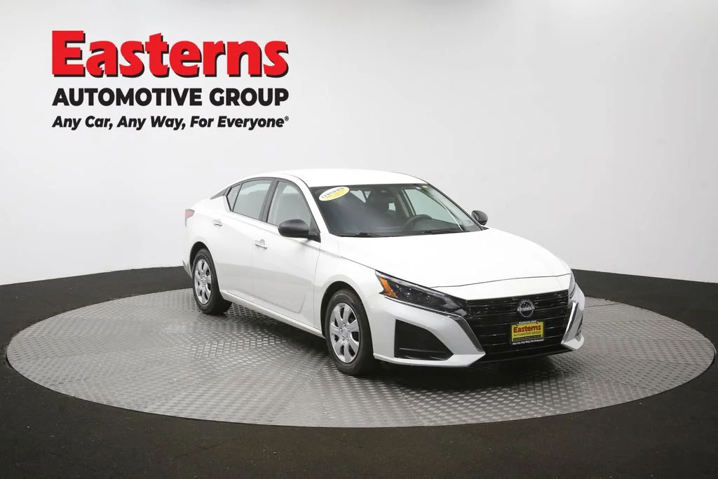 Used 2024 White Nissan 2.5 S image 48