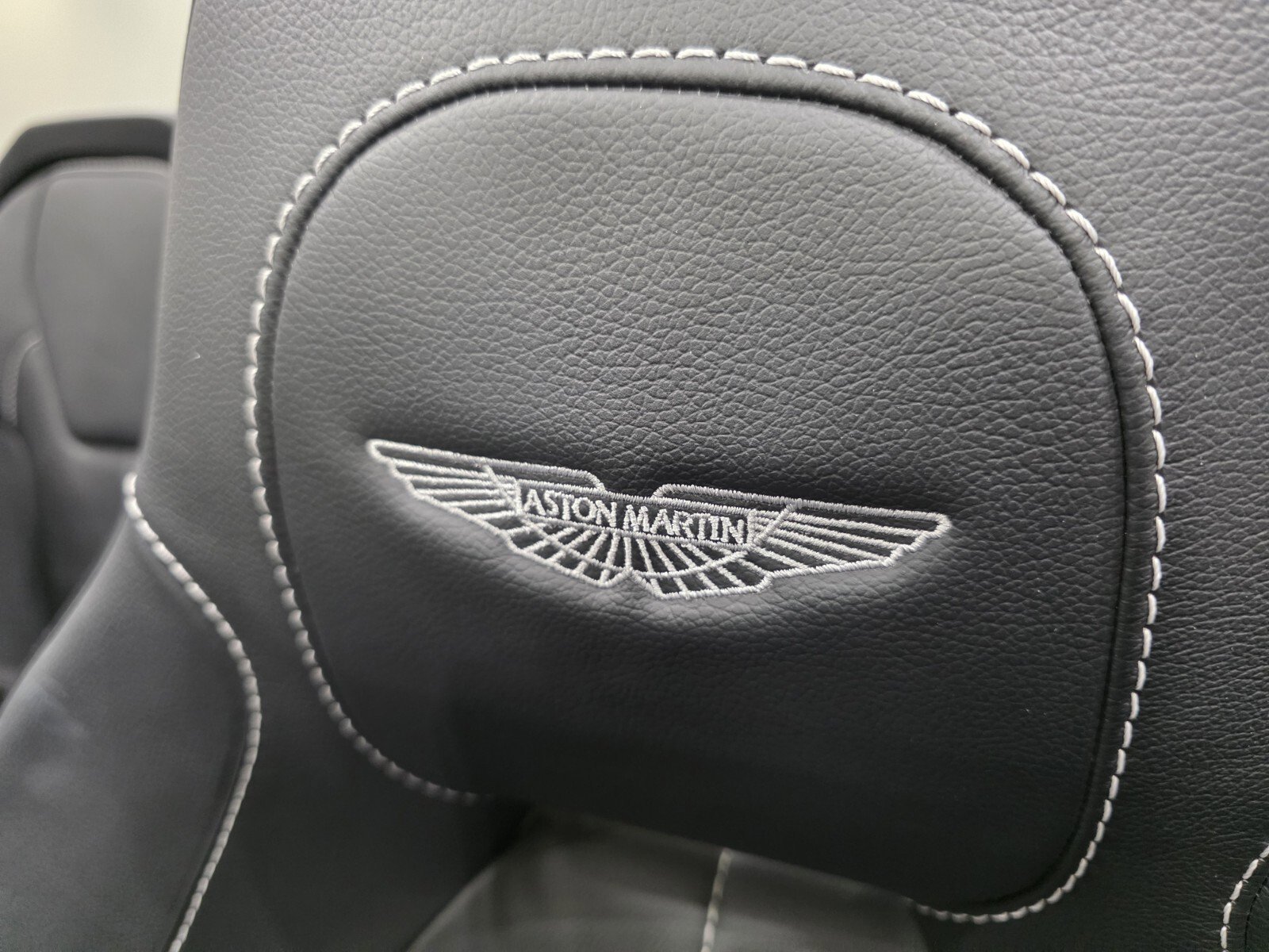 Used 2017 Q Titanium Silver Aston Martin Volante image 5