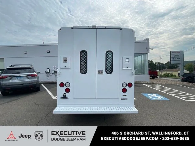 New 2026 Bright White Clear-Coat Exterior Paint RAM Low Roof image 3