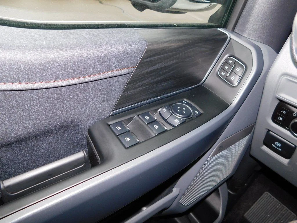New 2026 Star White Metallic Tri-Coat Ford Lariat® image 28