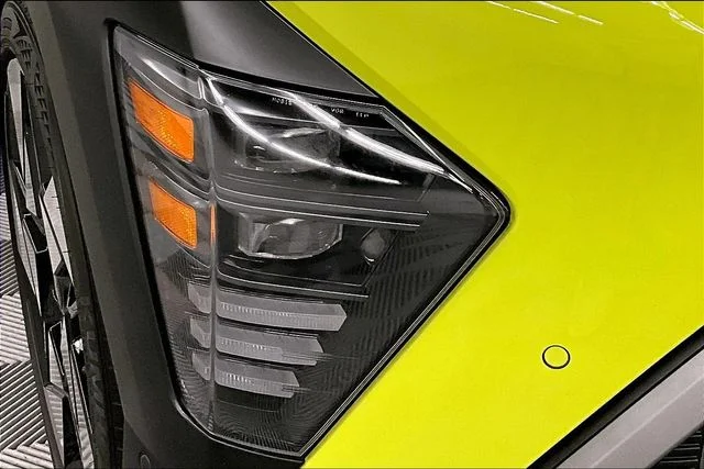 Used 2025 Neoteric Yellow Hyundai Limited image 34