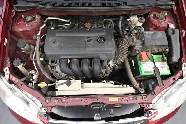 Used 2007 Red Toyota LE image 40