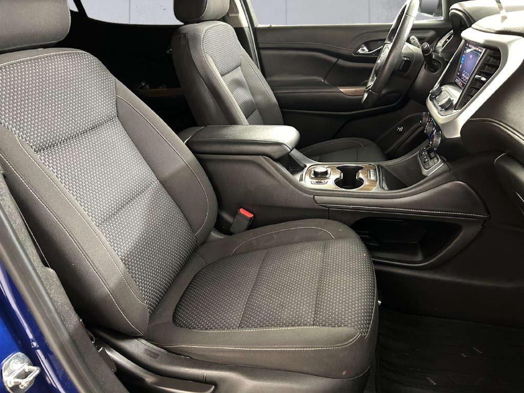 Used 2023 Blue GMC SLE image 13